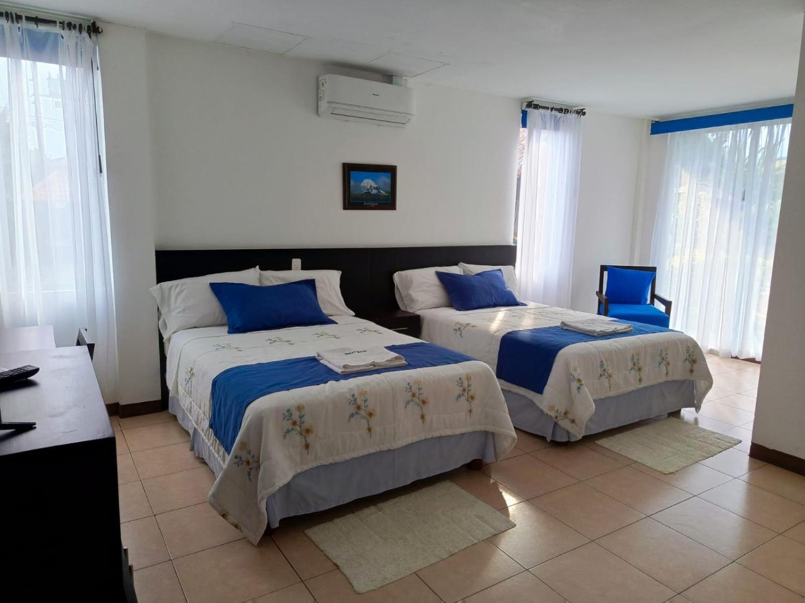 Hotel Yurak Archidona Zewnętrze zdjęcie